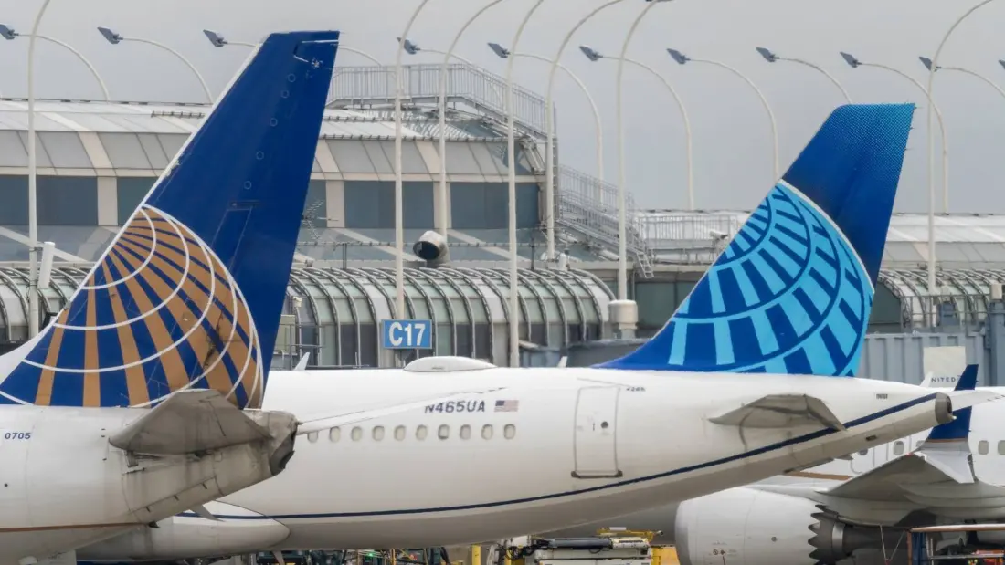 United Is Racing To Put Starlink On 1,000 Mainline Jets By May 2027