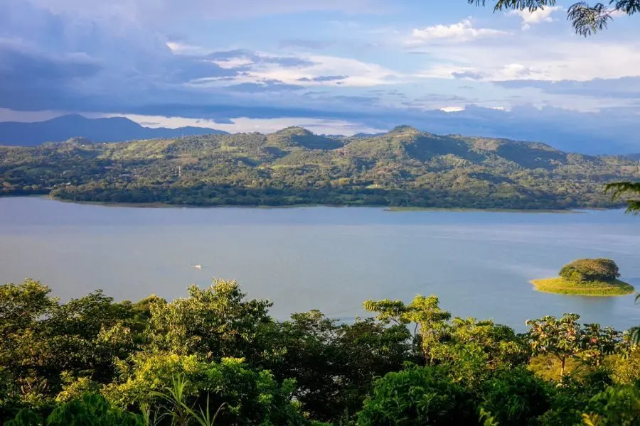 Coatepeque, Ilopango, Güija, Suchitlán: A Guide to El Salvador's Four Great Lakes