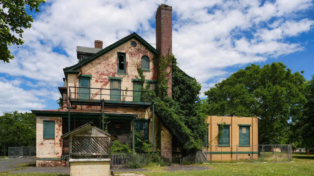 Fort Hancock: The Abandoned Army Base Hiding on New Jersey's Sandy Hook