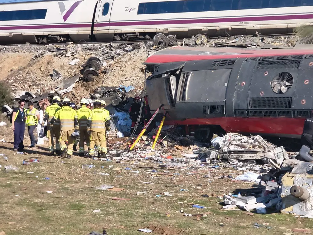 Control room told both trains to move before deadly Toledo collision, audio shows