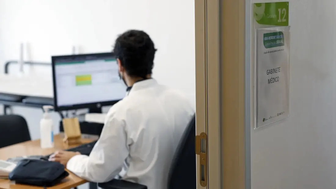 Portugal's state health system hit by nationwide IT outage — what travellers need to know