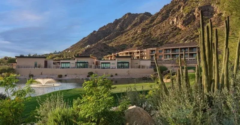 Scottsdale's Canyon Villas Offer Private-Home Luxury With Full Resort Perks
