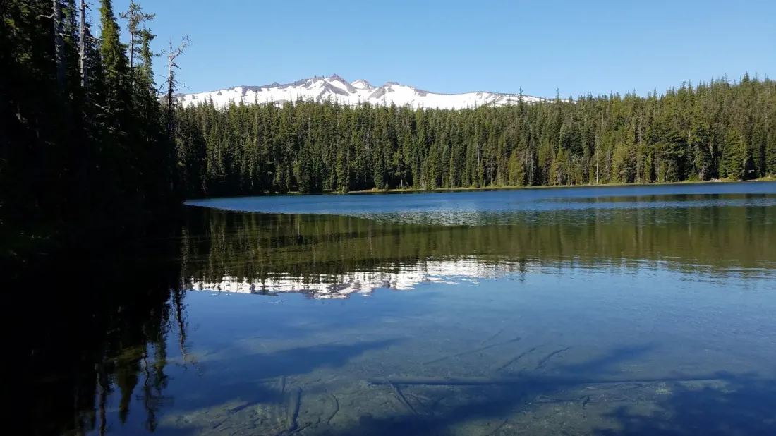 Skip Crater Lake: Yoran Lake Is Oregon's Quiet Alpine Swim Spot