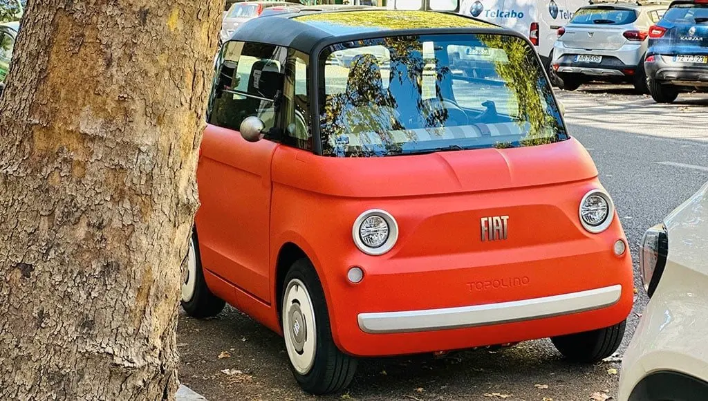 Fiat Topolino: the €9,890 quadricycle turning heads in Portugal and all over Milan