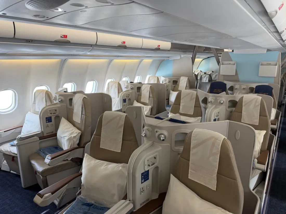 Philippine Airlines A330 Business Class: Lovely Crew, Painfully Awkward Seats