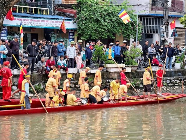 Ninh Bình turns heritage season into a province-wide festival — with free entry and race-day scenery