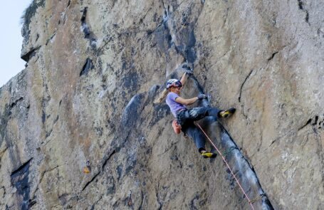 This Week in Adventure: A Record Climb in Scotland, a 28-Year Walk Home, and a Deadly Avalanche in Chile