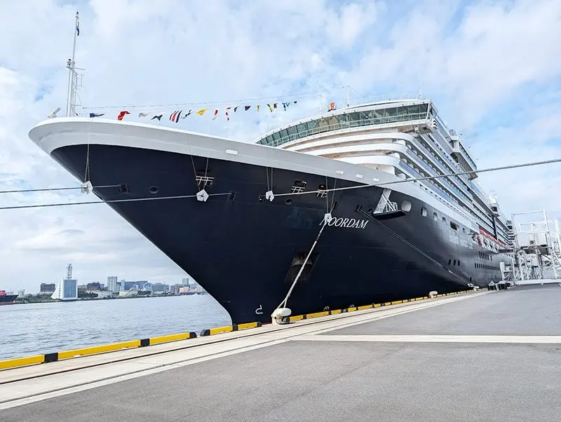 Holland America's Noordam Is Linking Alaska's Glaciers With Hawaii's Beaches on One 28-Night Sailing
