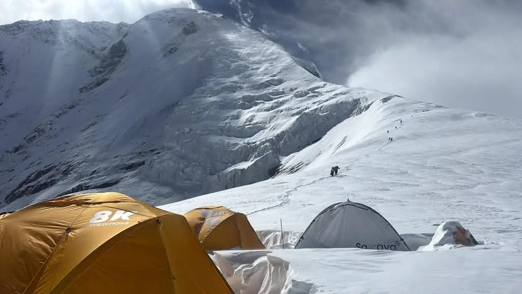 Dhaulagiri Summit Push on Hold as Weather Stalls Autumn Climbers