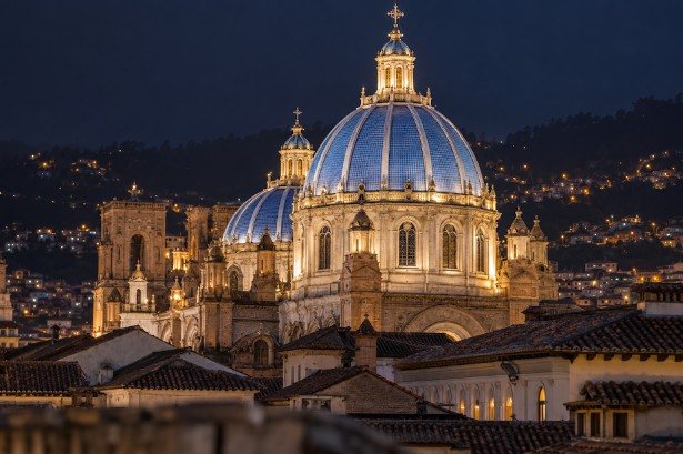 Airbnb's new chore rules, and what a $20 Cuenca apartment teaches about value