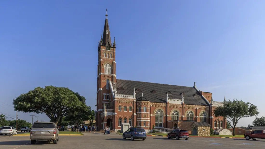 Shiner, Texas: The Beer Town That Doubles As The Cleanest Little City In The State