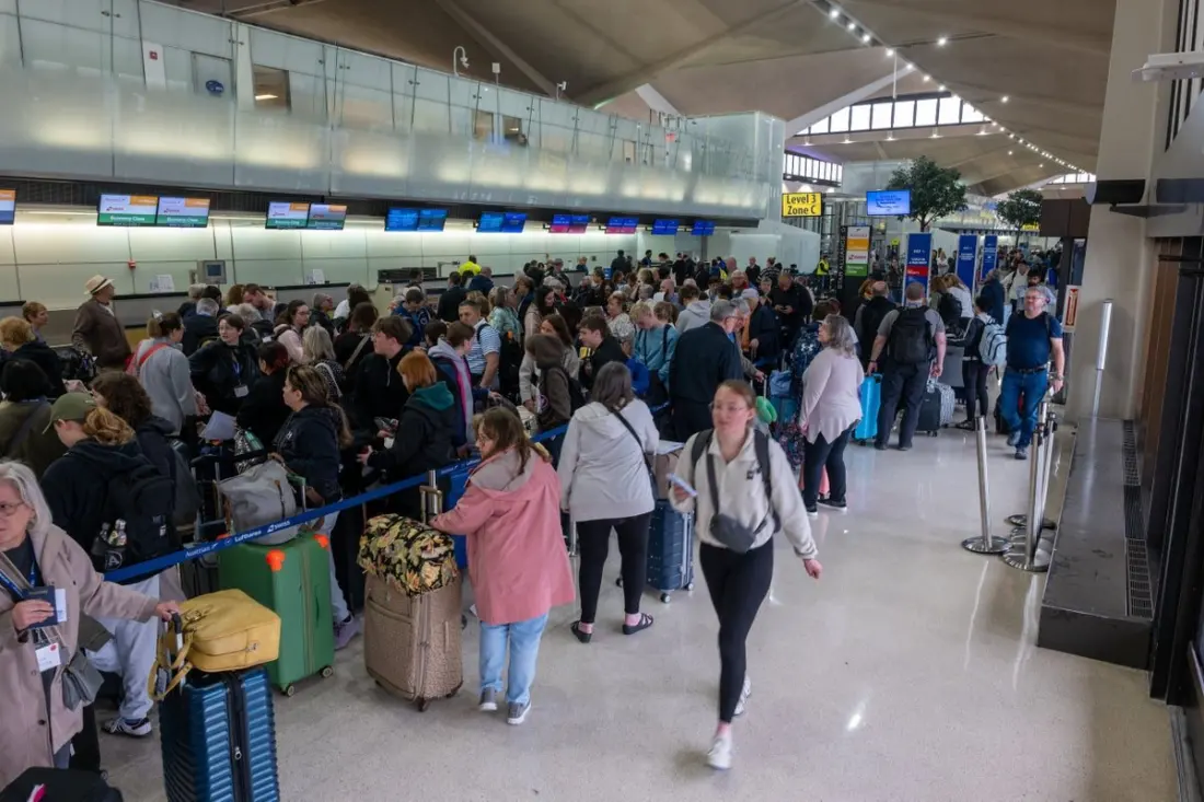 Why your US flight keeps getting delayed: air traffic control is running on eBay parts and 2013-era Compaq PCs