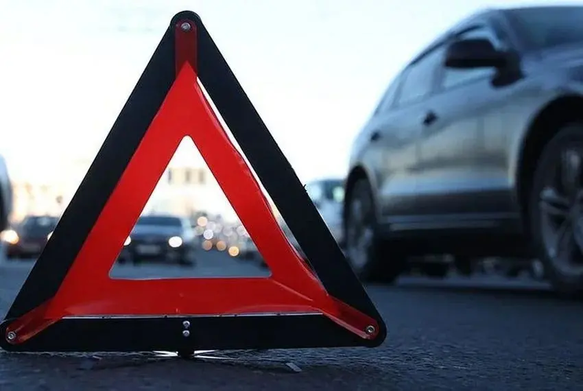 Truck and minibus collide on Bishkek-Naryn road in Kyrgyzstan's Chui region