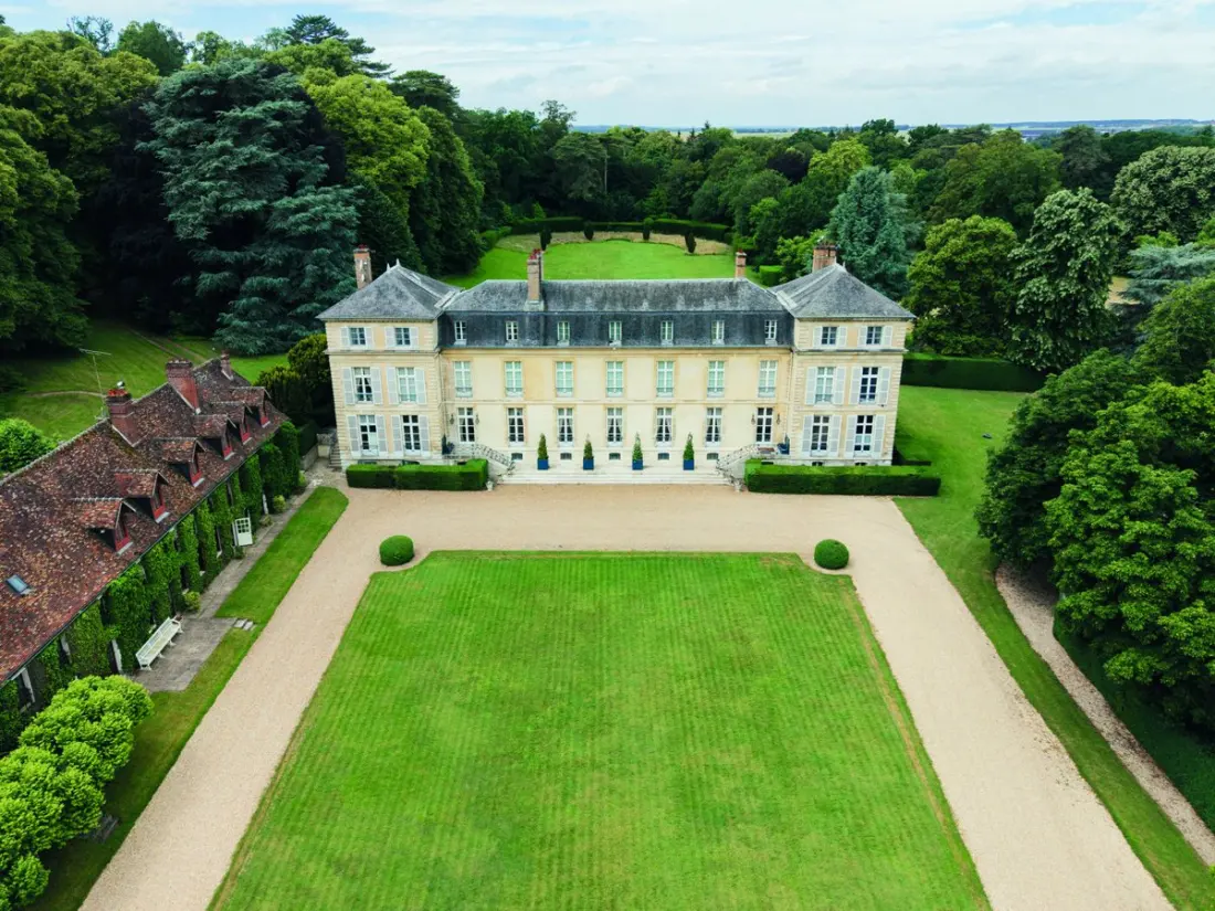 Domaine de Sandricourt: Hire an Entire Château Estate Just 45 Minutes From Paris
