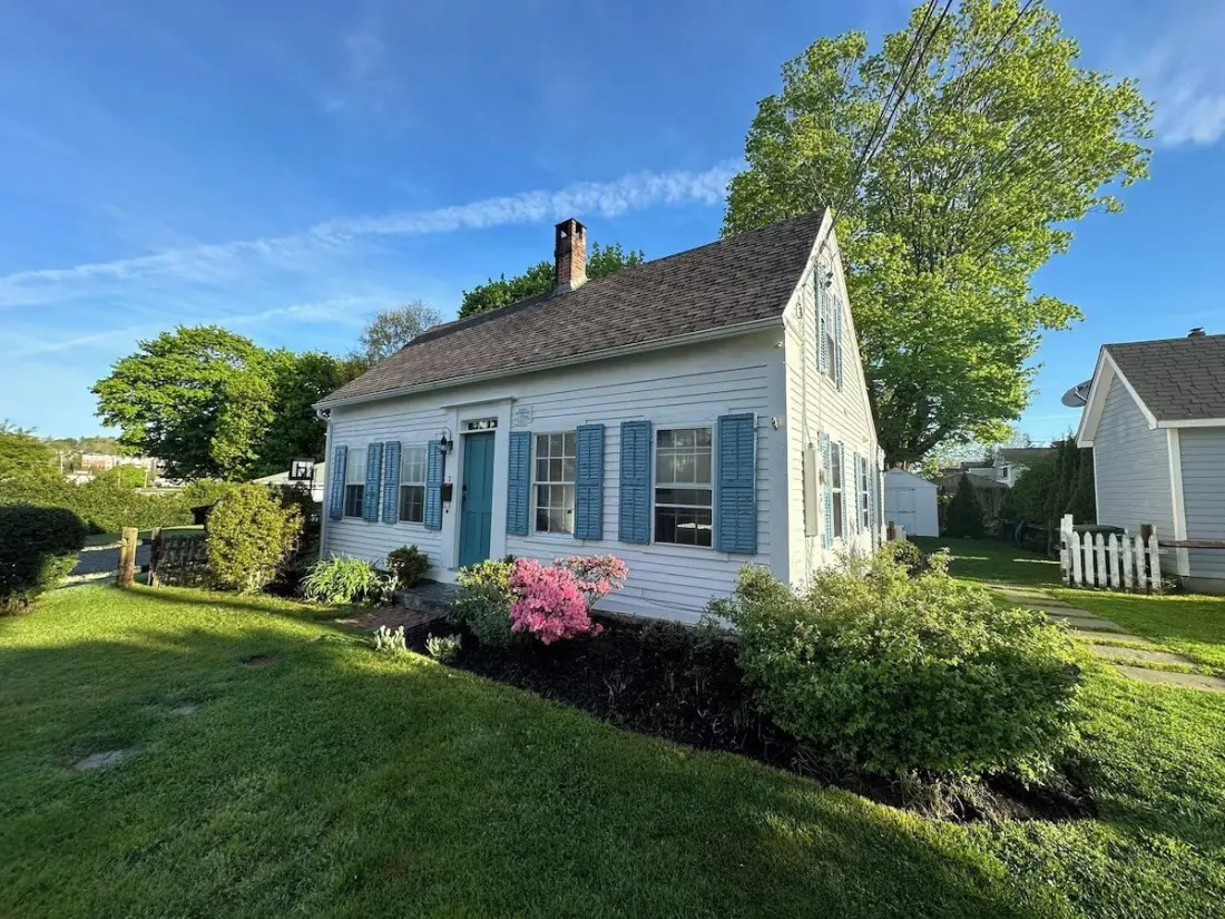 Mystic, Connecticut in Autumn: Nine Charming Vrbo Rentals Worth Booking
