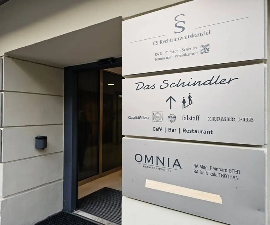 Das Schindler: Innsbruck's Hidden First-Floor Dining Room Worth Hunting Down