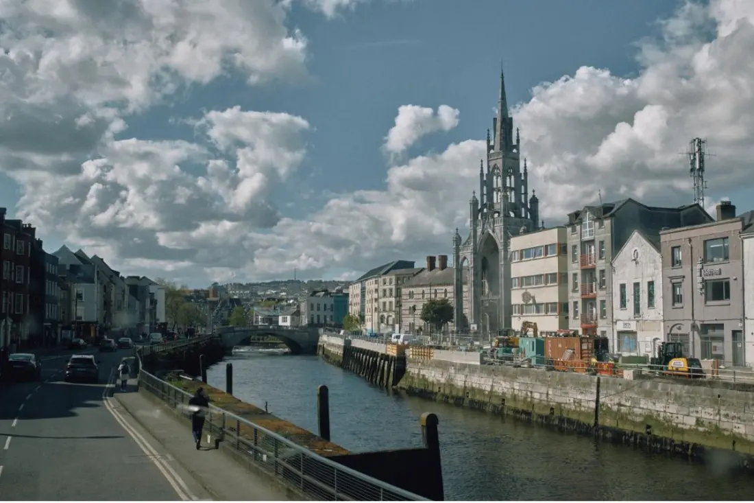 A Week Around Ireland Without a Car: Cork, Killarney and Dingle by Train and Bus