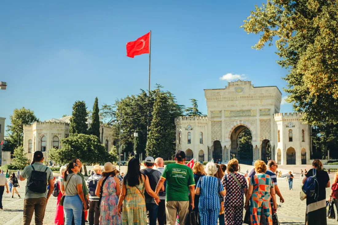 TourHub via FlightHub: A Simpler Way to Compare Multi-Day Guided Tours