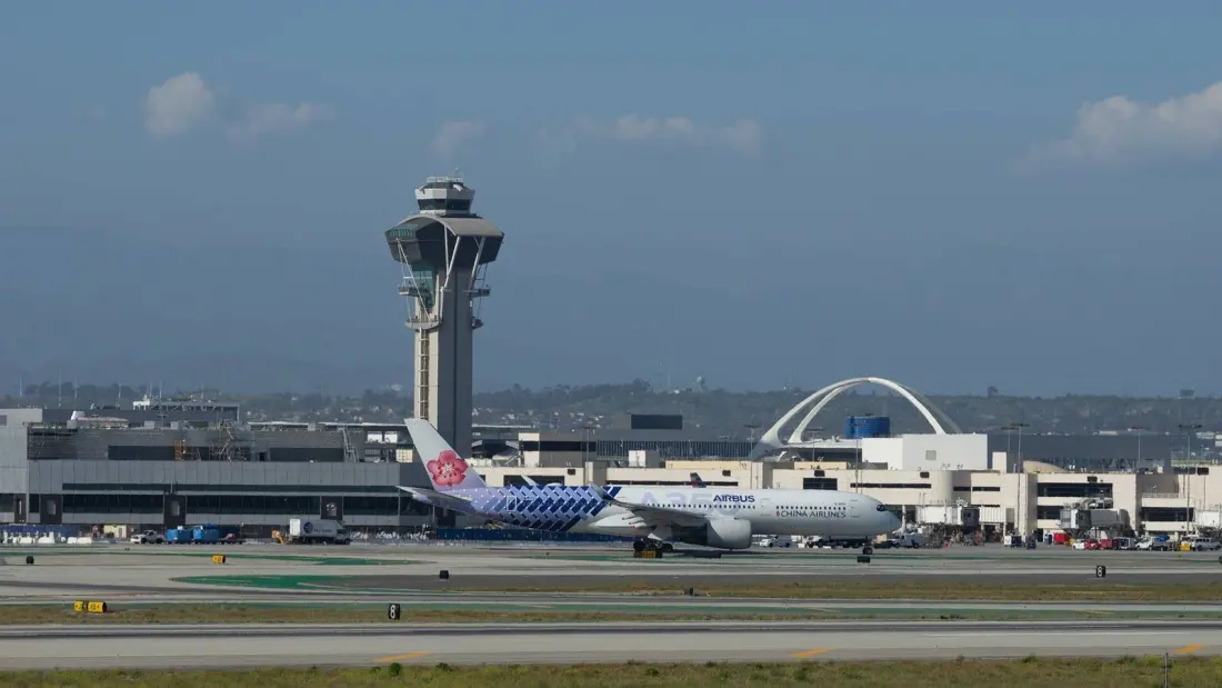 The FAA's New AI Air Traffic Assistant Arrives This Week — Here's What It Means For Your Flights