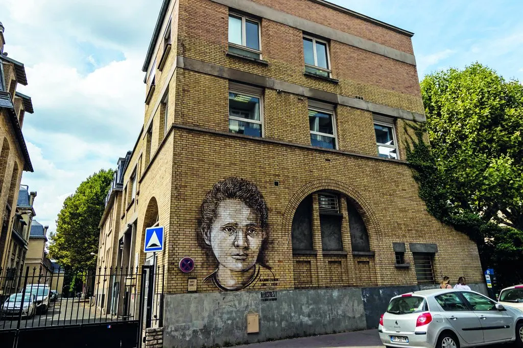Five Science Stops That Show Paris Beyond the Museums of Art