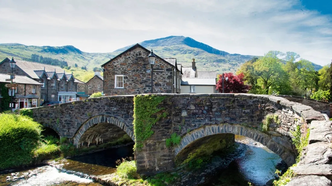 Beddgelert: The Slate-Cottage Village at the Foot of Wales' Highest Mountain