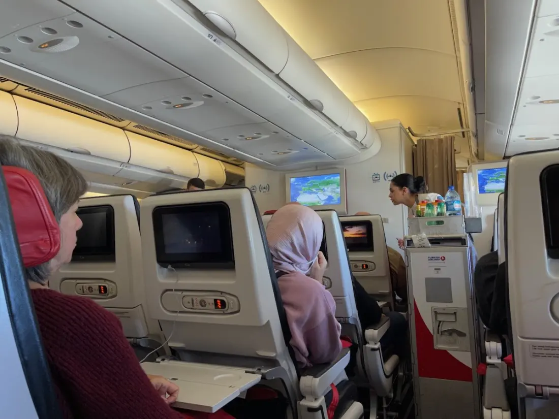 She Kept Her Aisle Seat on a 10-Hour Flight — and Says Her Seatmate Cried the Whole Way