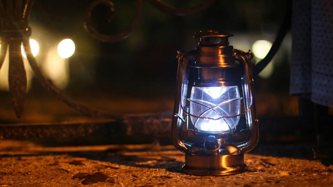 Five Alberta ghost tours to book this spooky season, from haunted manors to a Fort Edmonton paranormal night
