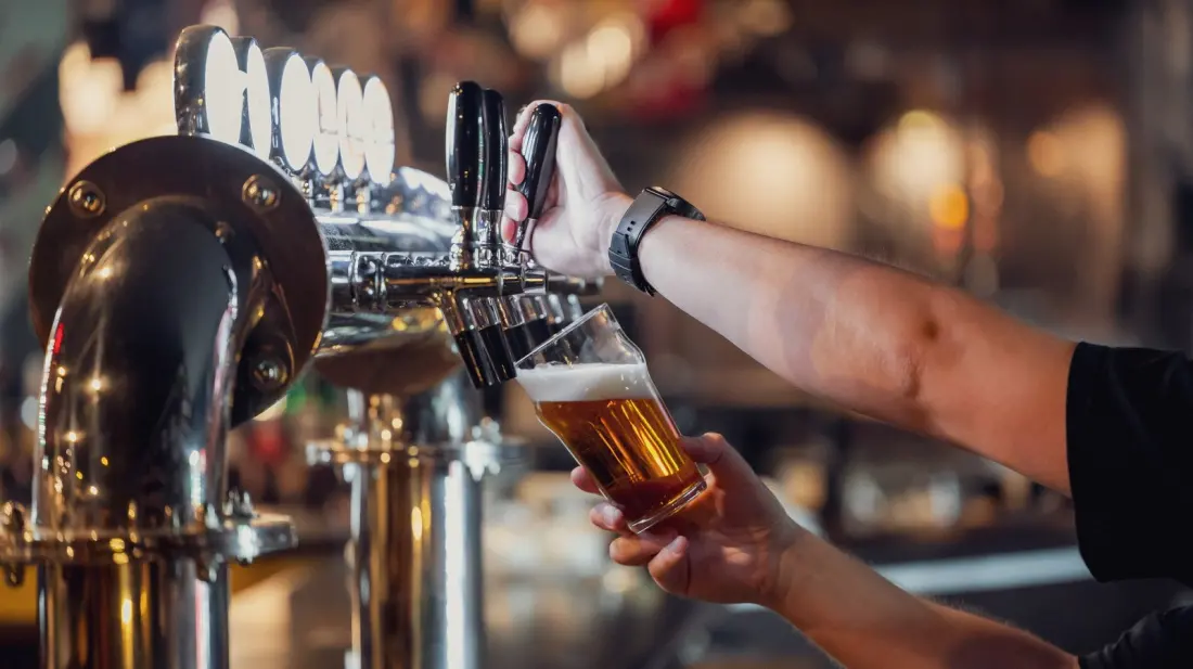 St. Louis Lands America's Best Airport Bar for 2026 — and It's Serving Local Craft Beer and Pound-Sized Wings