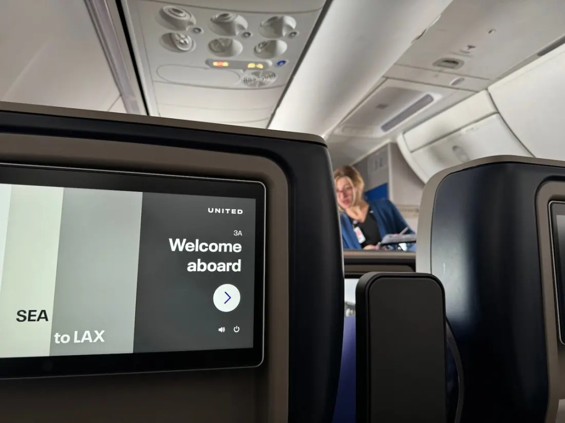 United's New 'Basic' First Class Gets You the Seat, But Charges Extra to Pick It