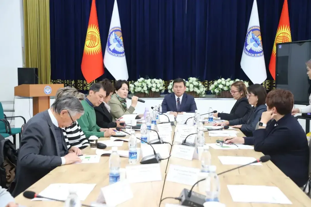 Kyrgyzstan rolls out plan to print 38 million school textbooks by 2030