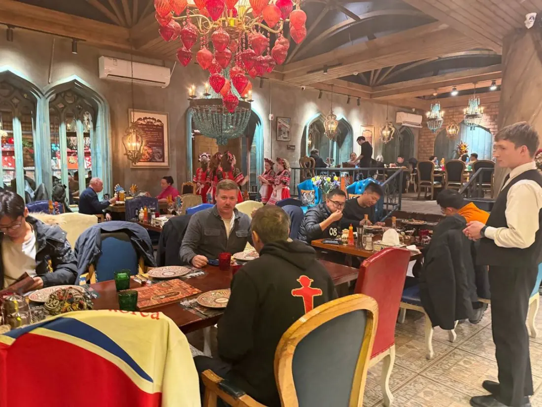 Lubuli in Manzhouli: Where Russian BBQ Meets Full-Blown Dinner Theatre on the China-Russia Border