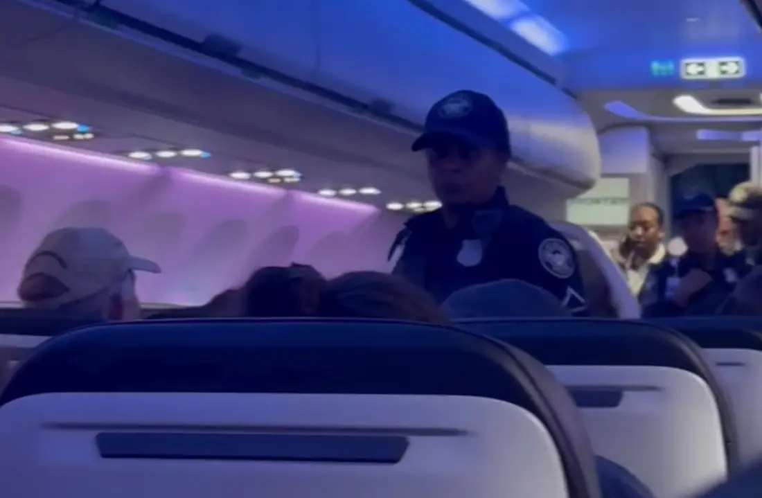 Man Allegedly Boards Frontier Flight With Fake Pass, Everyone Forced to Deplane