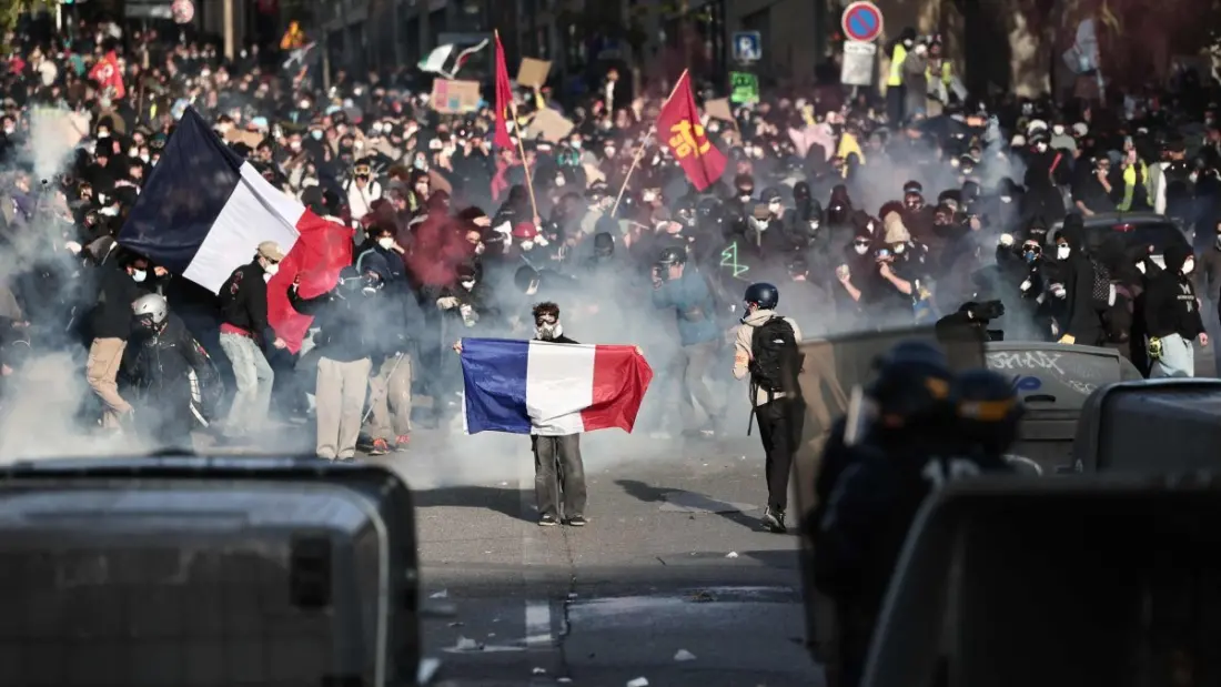 France on edge: 410,000 protest nationwide as Paris museums shut and shops board up