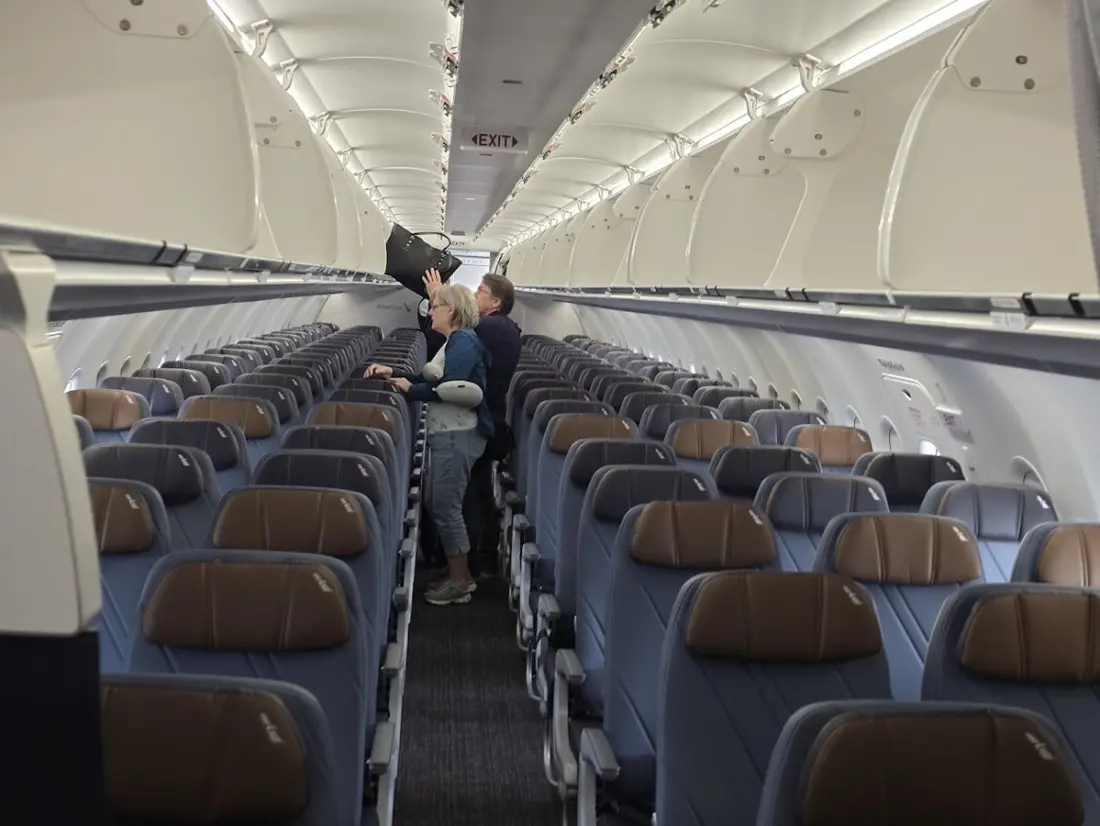 Crew radio reveals mid-flight incident on American Airlines' Baltimore-Miami route