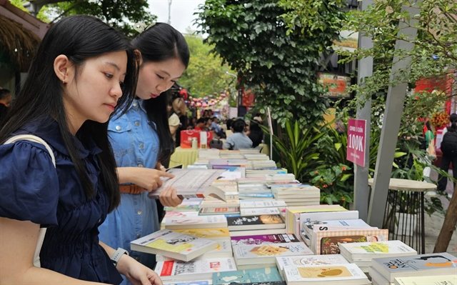 Hà Nội's lakeside book fair turns Hoàn Kiếm into a reader's street festival this October