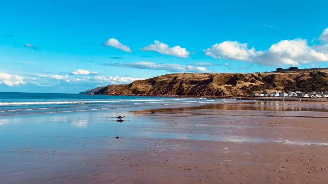 Pease Bay: The Quiet Scottish Beach Where Red Cliffs Meet Good Fishing