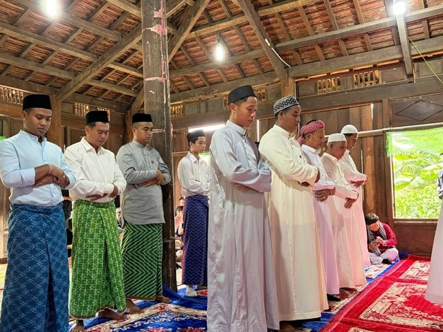Raya in An Giang: how Vietnam's Chăm Muslims celebrate Eid, and why you can see it too