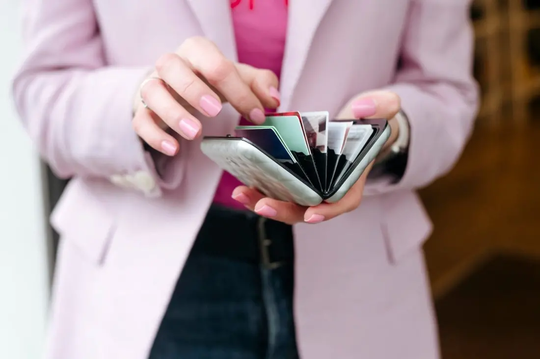 Cash back, points or perks? How to pick the right type of credit card for travel