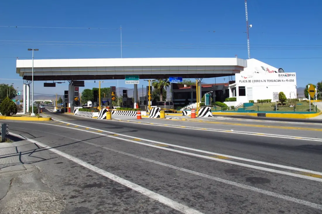 Libre or Autopista? How to Pick Your Roads on a Mexico Road Trip