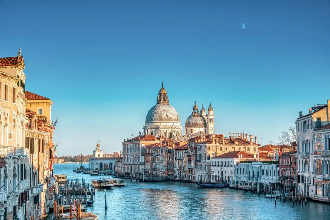 Delta's 2027 Europe expansion: new Venice and Athens flights plus an earlier spring season