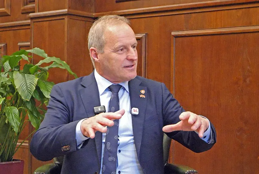 A Swiss Parliament Speaker Came to Kyrgyzstan With an Orchestra — and Left Touting Its Investment Potential