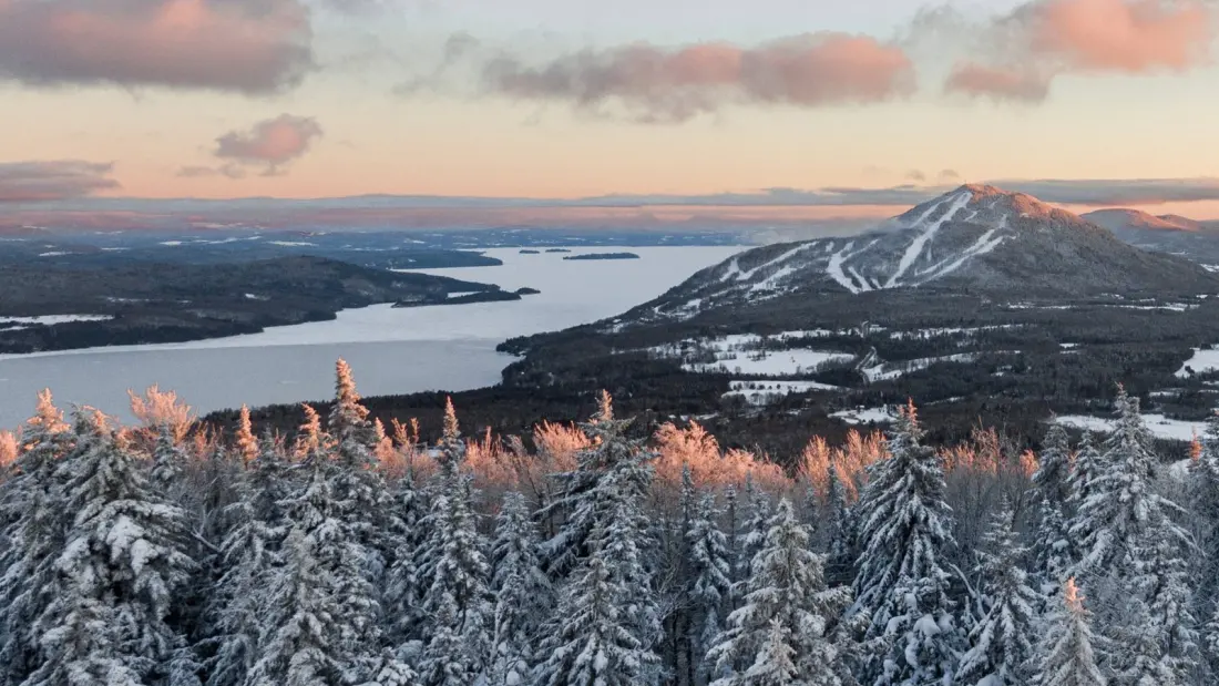 Québéoi Québec: Why the East's Best Ski Trip Might Be a Border Crossing Away