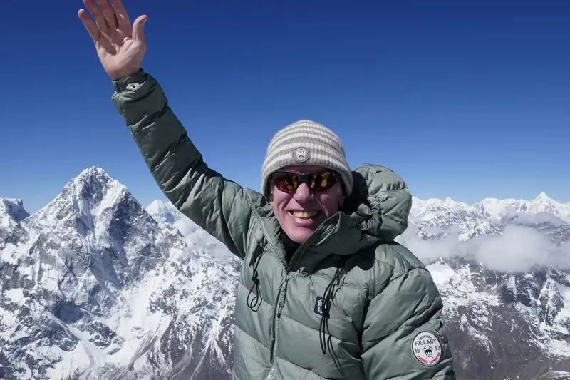 Peter Hillary Joins Lindblad's Alaska and Antarctica Sailings in 2027