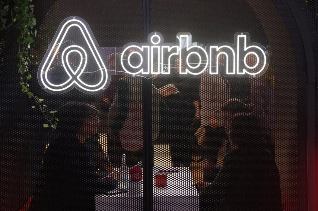 Airbnb just banned chore lists: what the new checkout rules mean for your next stay