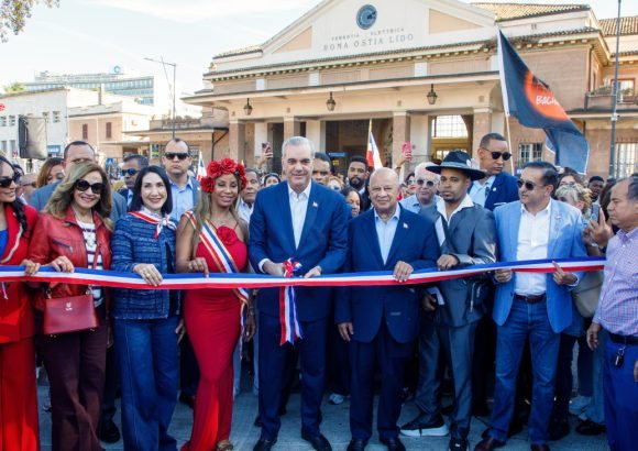 Dominican parade lights up Rome as Abinader woos diaspora and the Vatican