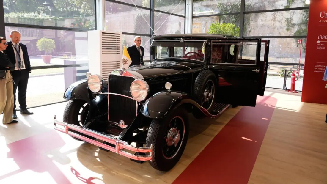 A Century of the Popemobile: Vatican Museums Put Eight Papal Mercedes on Show