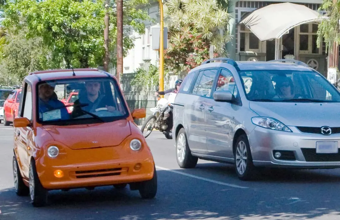 Life Without a Car in Costa Rica: Buses, Ubers and Two Wheels