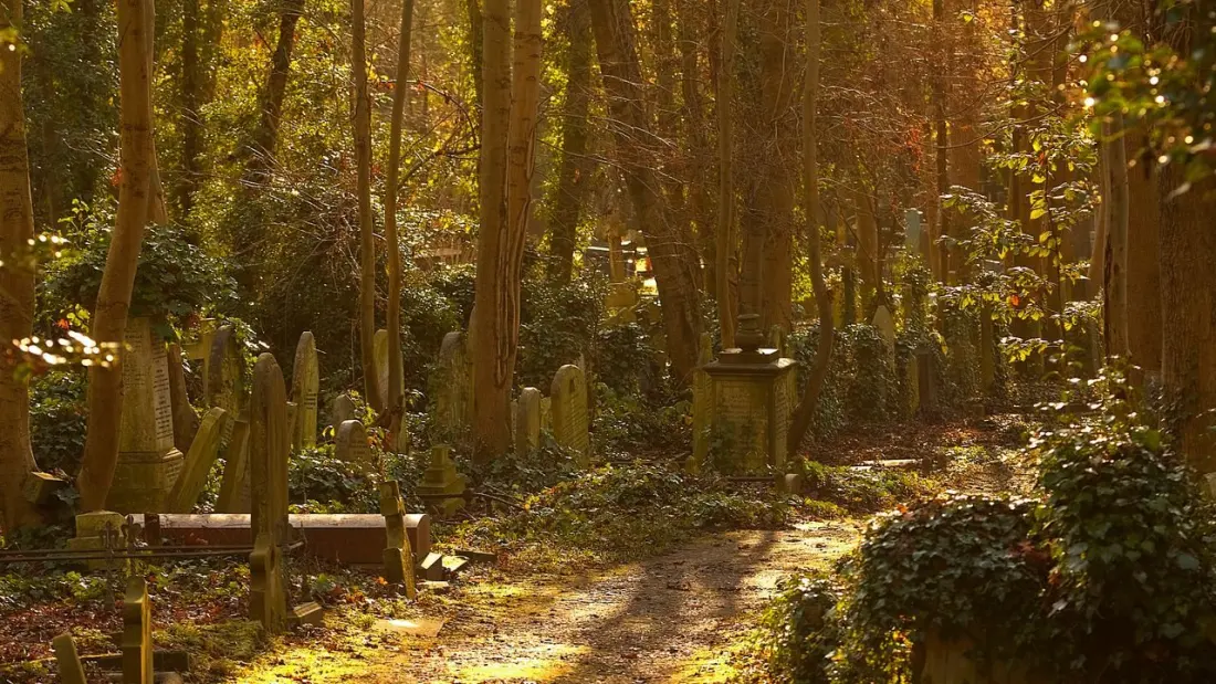 Seven haunted spots in London, from screaming queens to the Black Nun of Bank Station