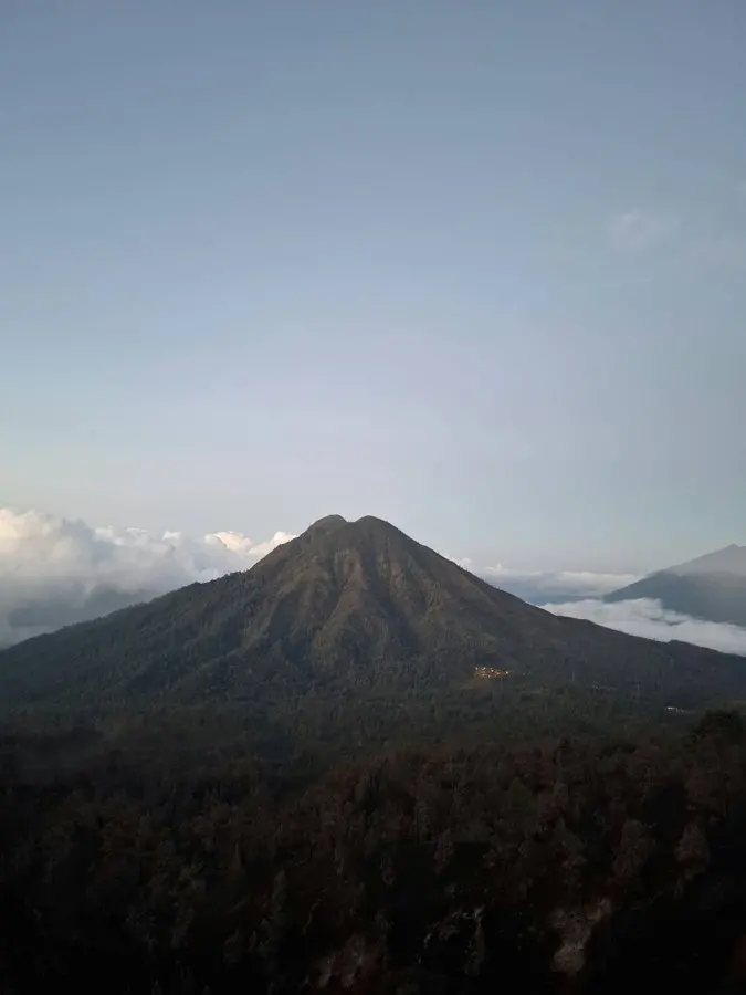 Chasing the Blue Flames of Mount Ijen: A Night Hike Guide for East Java
