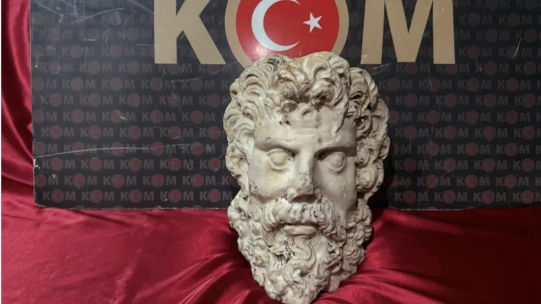 2,000-Year-Old Marble Head of Zeus Seized in Izmir Anti-Smuggling Raid